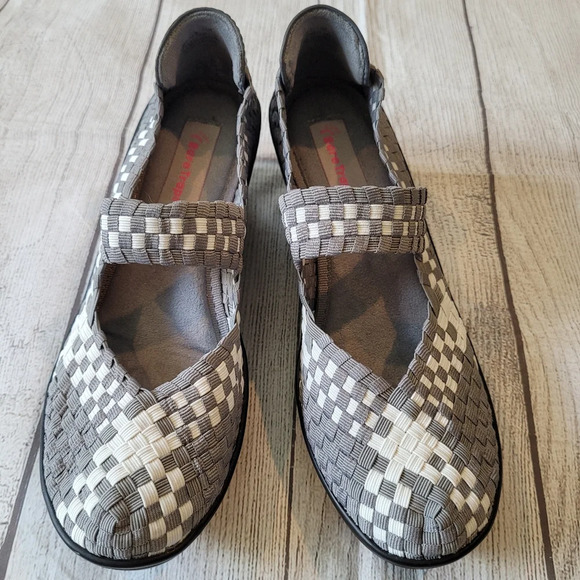 BareTraps Shoes - Bare Trap Ursula Gray White Weaved Mary Jane Comfort Wedge •Size 7.5•